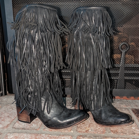 Freebird Ranger Distressed Fringe Boots 